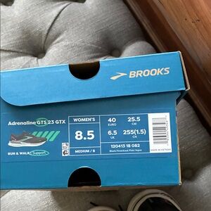 Brooks adrenaline GTS 23 GTX run walk support runner worn in the house only